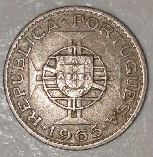 1965 - 2.5 ESCUDOS - MOCAMBIQUE - MOZAMBIQUE - (Copper-Nickel)